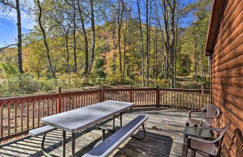 Rural Cabin Hideaway with Fire Pit and Mtn Views! - Foto 22