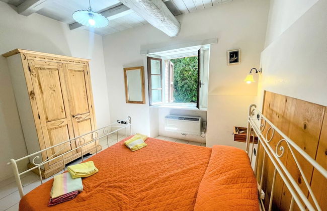 Spoleto Poolside - Sleeps 24 - Photo 7