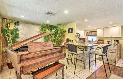 Unique Nokomis Home about 2 Mi to Beach Access! - Foto 2