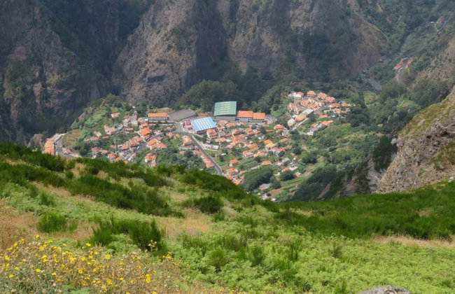 Excursão privada a Curral das Freiras e Pico do Arieiro - Photo 3