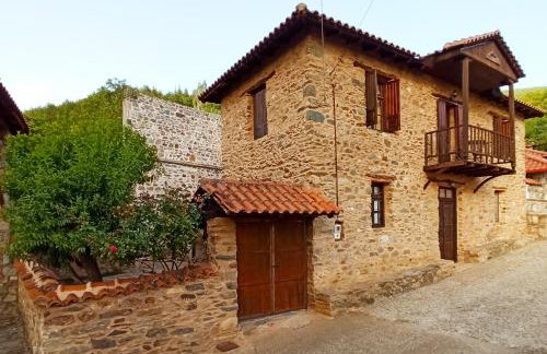 Lithia s Stonehouse. Το πέτρινο στη Λιθιά - Καστοριά - Foto 4