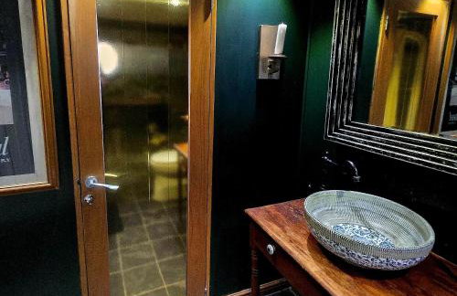 Selene Unique Luxury Houseboat Experience - Foto 17