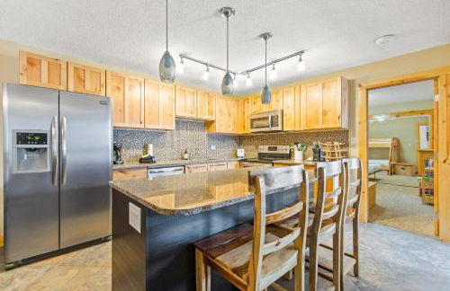 Rocky Mountain Escape with Vista View - Wildernest - Foto 2