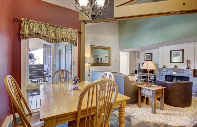 2BR/2BA Condo on Shuttle Route - Wild Irishman 1015 - Pool & more! - Foto 20