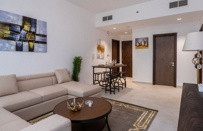 Stylish 1BR Apartment in Al Barsha Dubai - Photo 10