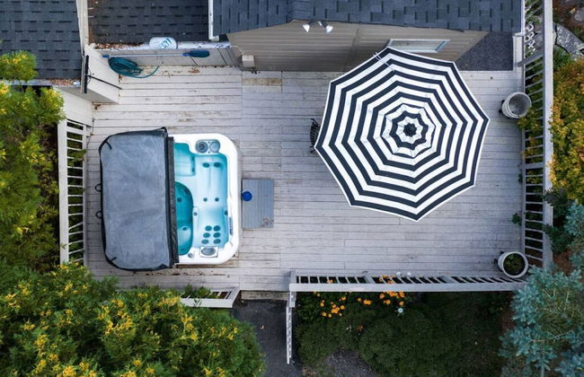 Twin Cabin I - Hot Tub Firepit Hiking Retreat - Foto 2