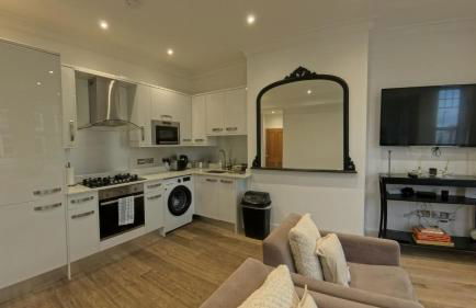 2 bed flat, sleeps 8, driveway, 5 Mins to Brixton - Foto 32