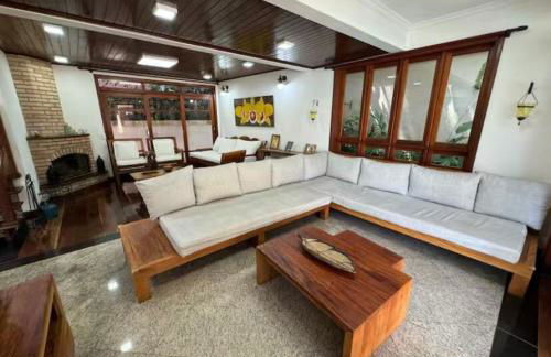 Casa de Alto Padrão em Guaecá 300m da praia - Foto 2