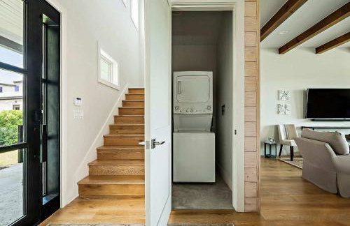 Scenic Lake Travis Farmhouse - Pickleball - BBQ - Foto 45