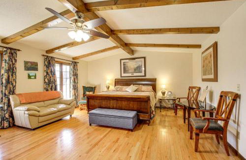 3 Mi to Ruby Falls The Downer House with Yard - Foto 9