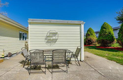 Massachusetts Abode with Deck and Grill Near Beaches! - Photo 22