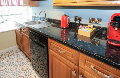 Alma House - Photo 14