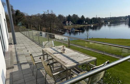 Lakeside Apartment - Photo 10