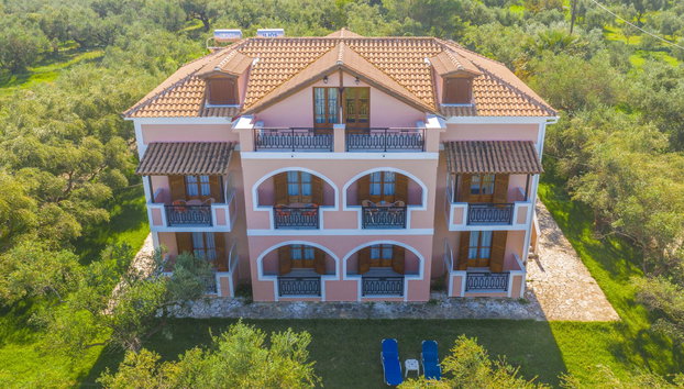 Kavos Psarou Studios And Apartments - Photo 2