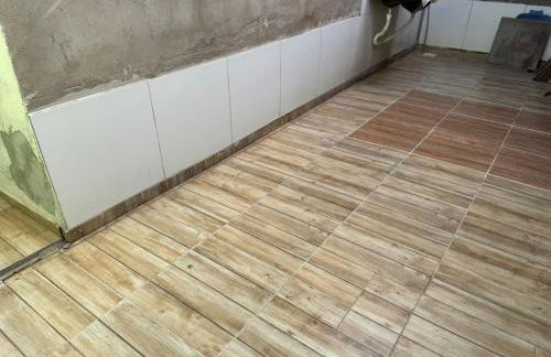 Minha mini casa aconchegante de 2 quartos e 2 camas de casal com Ar condicionado nos dois quartos - Foto 5