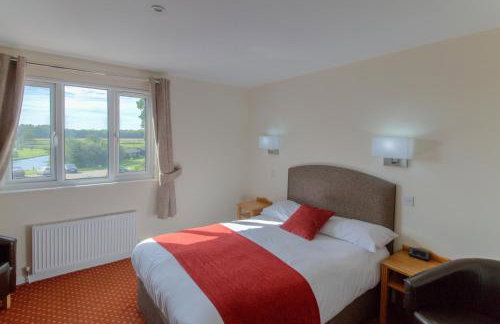 Wayford Bridge Inn Hotel - Photo 21