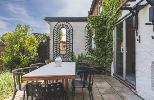 Spacious 3BR Home Huge Garden Free Parking - Foto 13