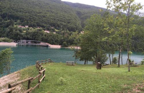 Casa a schiera fronte lago con giardino - Foto 31