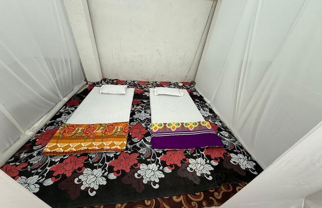 Arail Tent City Kumbh Cottage - Foto 15