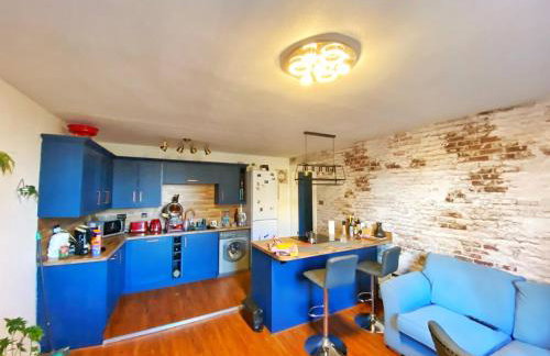 Two-bedroom city retreat close to top sites - Foto 6