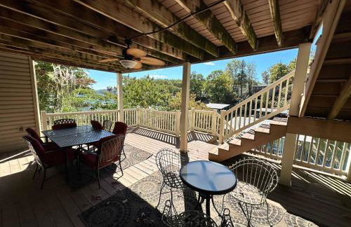 Lake It Easy - Waterfront Getaway with 7 Bedrooms - Foto 38