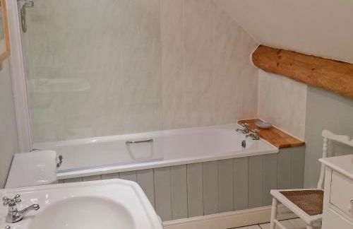 Warren Farmhouse - Photo 18