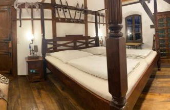 Ausgefallenes Ferienhaus WAFFENKAMMER im Rittergut Leppersdorf für 7 Personen - Foto 4