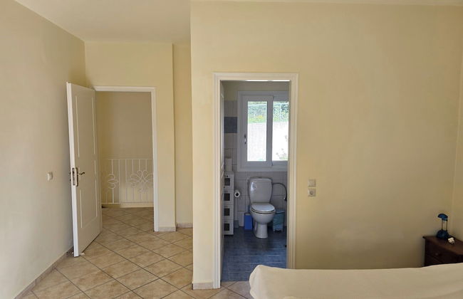 Skala - Villa - Sleeps 7 - Parking - Garden - Photo 9