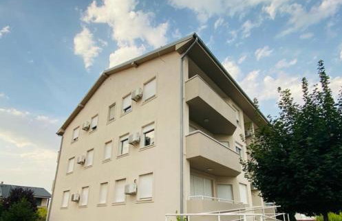 LA CASA GRADSKI VRT modern family apartment with lockable bike storage - Foto 3