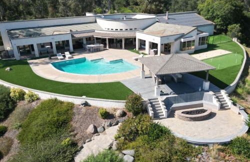 Private Gated 6BR Luxury Estate, Gym, Lake View - Foto 1