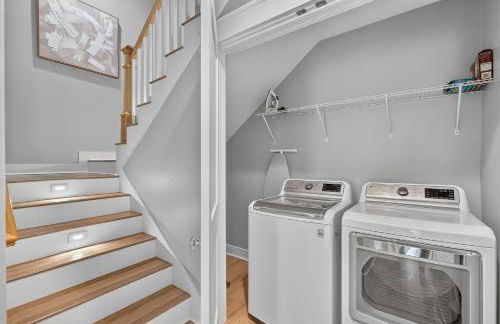 Storybook - Pet Friendly Home Near the Beach with Private Pool - Foto 11