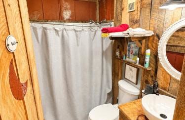 Resort- Indoor Pool, Hottub, Sauna, Gameroom - Cozy Studio-Near Slopes and Oz - Foto 12
