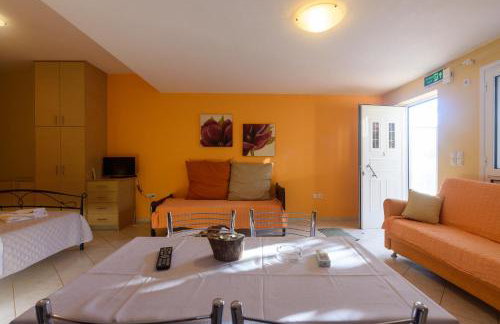 Terpsi Apartments - Kyparissia Garden Retreats - Photo 52