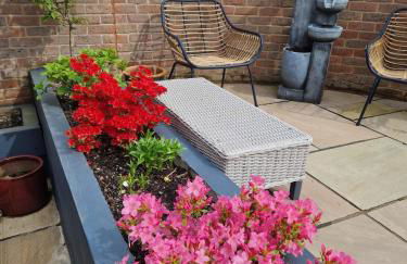 Modern, chic 3-storey town house - Photo 12