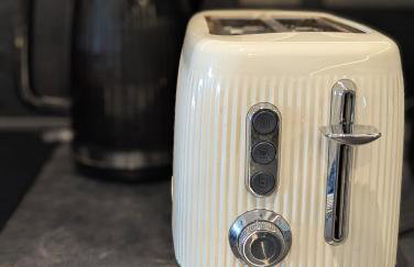 Modern 2 Bed - 2 Bath Flat near Central London with Parking Space - Foto 2