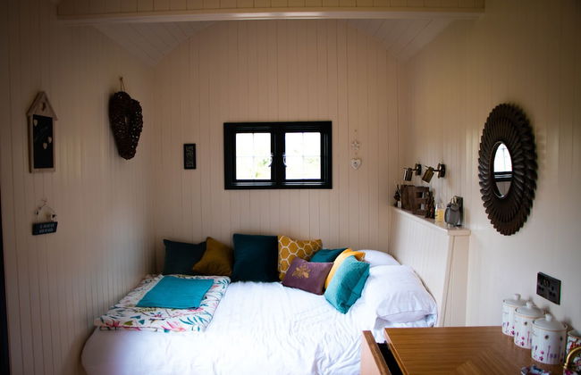 Beds of Silk Luxury Glamping - Photo 4