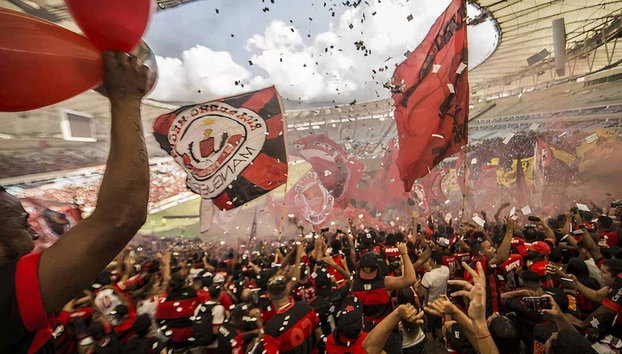 Partido de fútbol en Río de Janeiro con guía local - Foto 3, Estadio Maracaná durante un partido del Flamengo