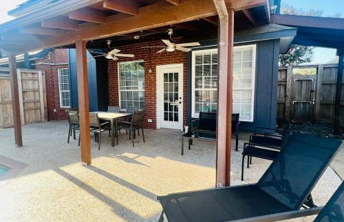 6 Bedroom Home with Pool, Centrally Located - Foto 12