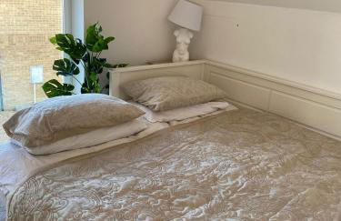 Sun Set House With Hot Tub - Photo 42