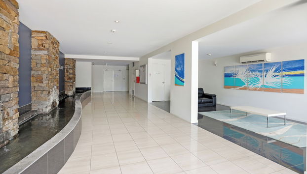 City Centre Apartment with Mountain View - Foto 2, Vestíbulo