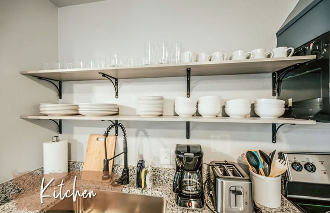 Spacious Cozy 6BR for 14- Lgbtq Friendly 2260 - Photo 5