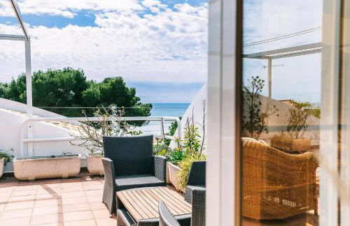 Beachfront Villa - Photo 26