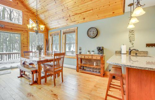 Hike, Ski and Raft Terra Alta Cabin with Large Deck - Foto 6