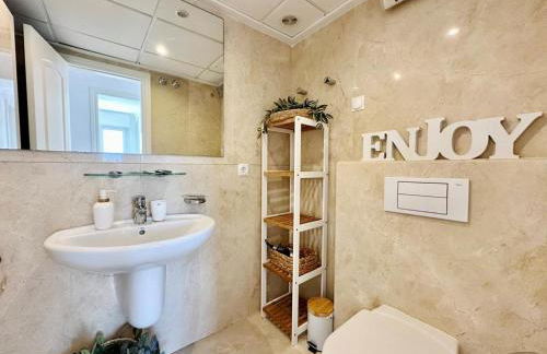 Ático frontal al mar con piscina privada by homeprive - Foto 35