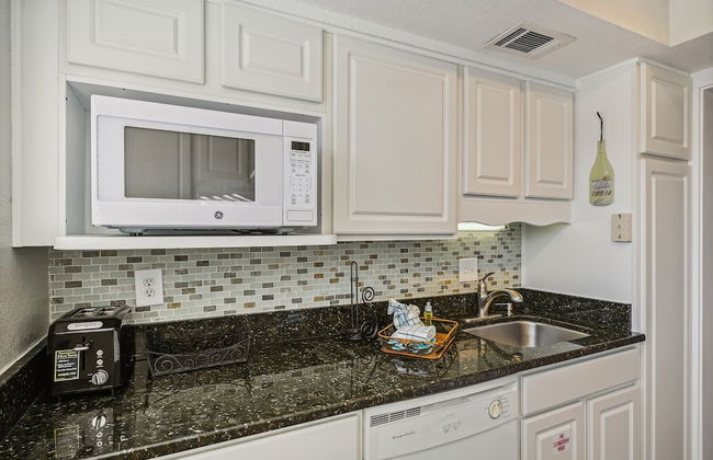 Southbay 55 is 2 Bedroom on the lake with short walk to beach by RedAwning - Foto 10