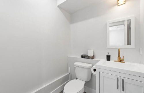 Premier 3BR-5BD-3Bath Retreat with NYC Access - Foto 18