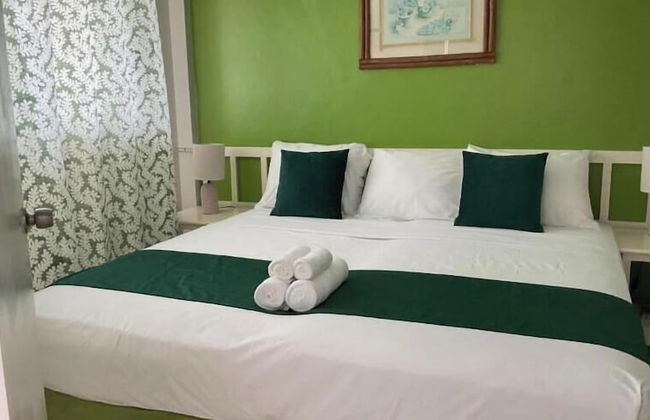 Melrose Beach Apartments - Photo 6