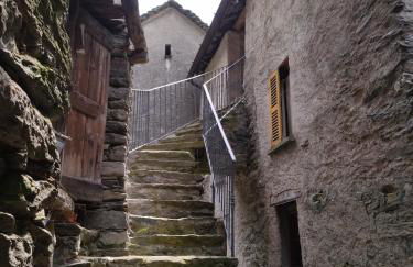 il fiume di fianco. appartamento alta valsesia - Foto 7
