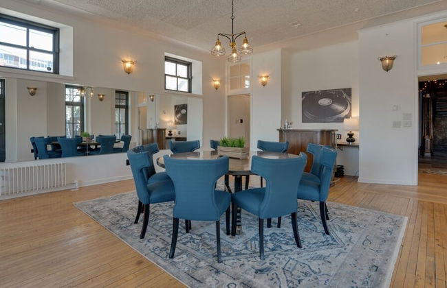 Downtown Rockstar Residence - Photo 13