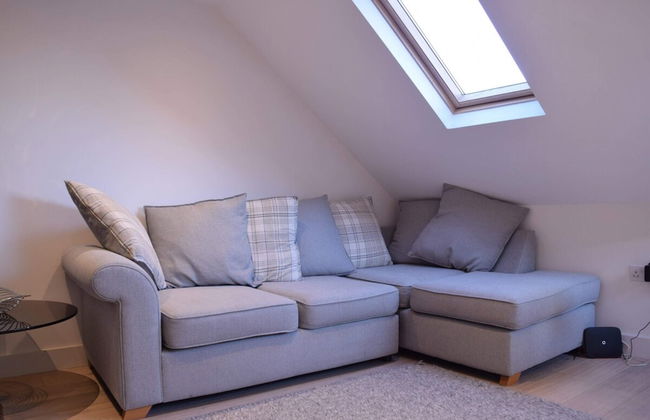 Stylish 2 Bed Apartment in West Hampstead - Photo 14